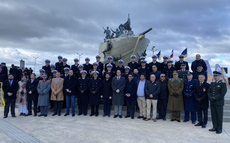 Autoridades Presentes en la ceremonia de Toma de Posesión del Estrecho de Magallanes