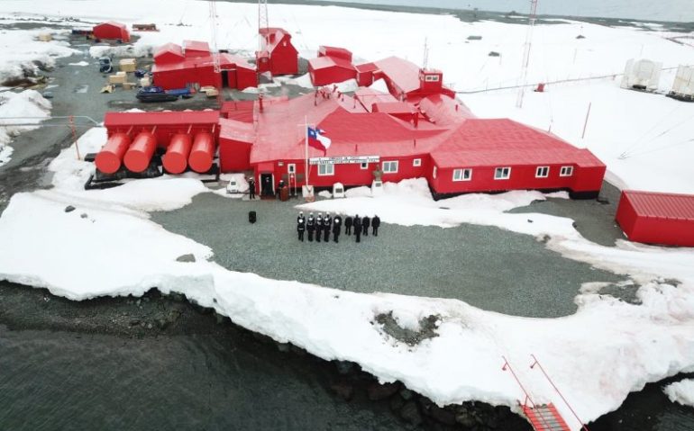 Base Naval Antártica Arturo Prat 4