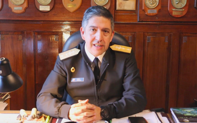 Contraalmirante Jorge Castillo durante su intervanción en el encuentro de historiadores antárticos en Guatemala