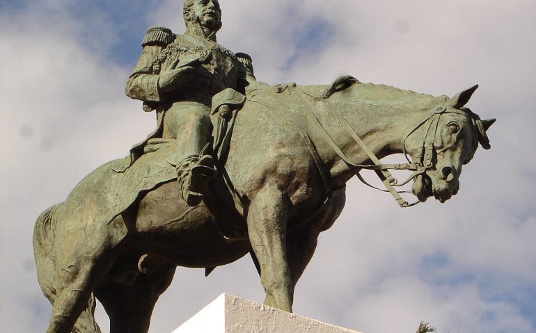 Monumento_Bulnes_Punta_Arenas