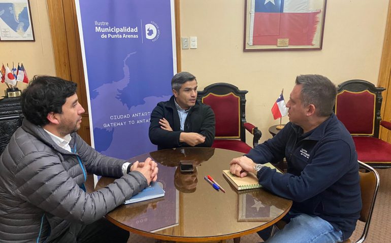 REUNIÓN AUTORIDADES (1)