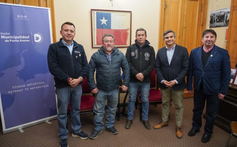 REUNIÓN CON CAMIONEROS (1)