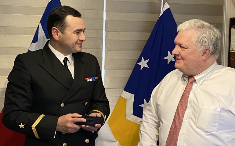 REconocimiento Senador Kusanovic al SOM Roberto Araneda 2