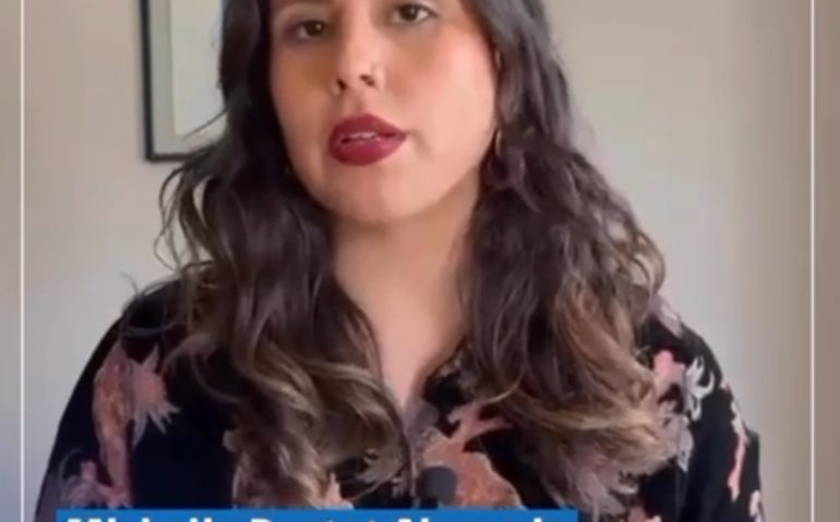 Screenshot_2025-12-03-23-23-26-056_com.miui.videoplayer-edit